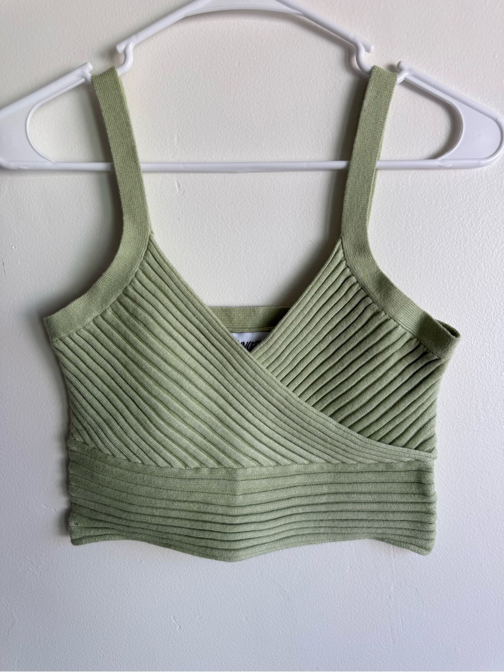 Princess Polly Light Green Cropped Tank Top size Small/Medium